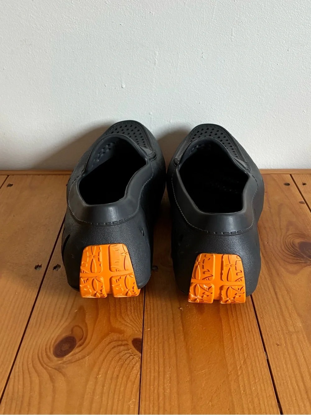 Country Club Floafers in Navy Peony Flame Orange